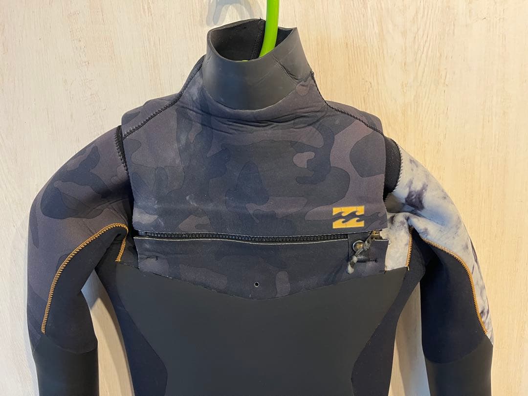 BILLABONG セミドライスーツ ブラック・迷彩