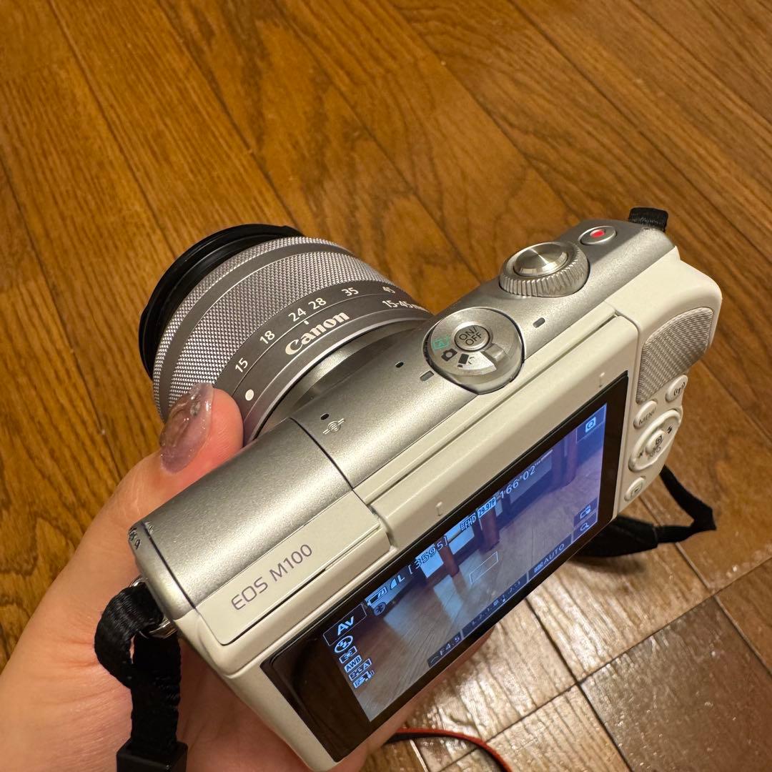 Canon EOS M100 レンズキット