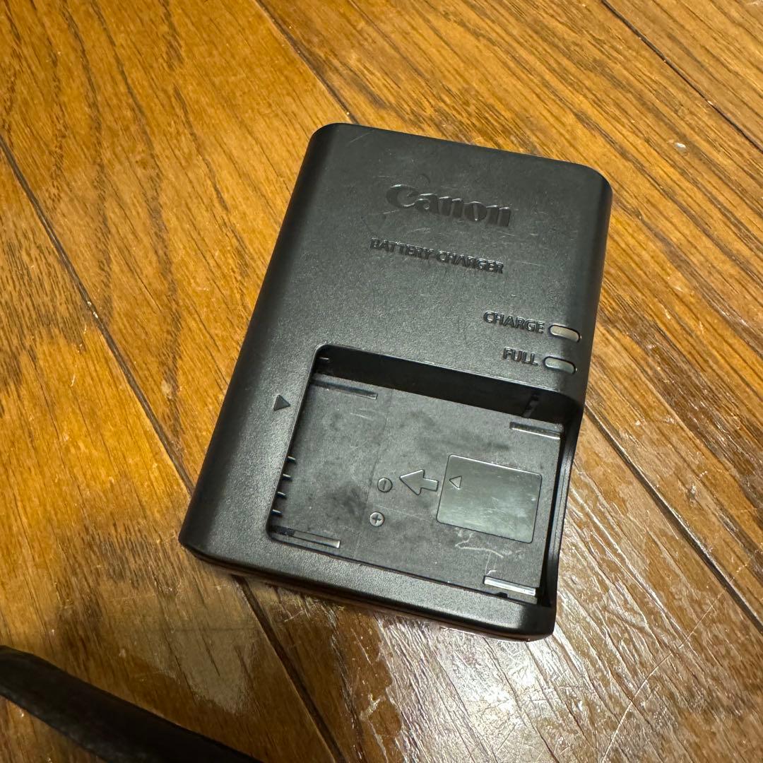 Canon EOS M100 レンズキット