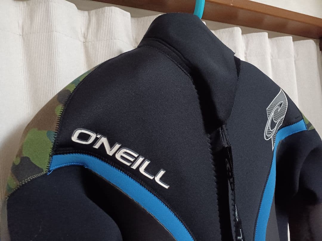 O'Neill　オニール　セミドライ ウェットスーツ　5×3mm　迷彩柄　M