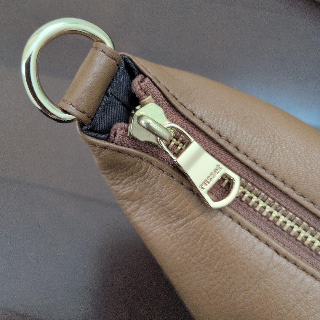 russet　ソフトレザーショルダーバック