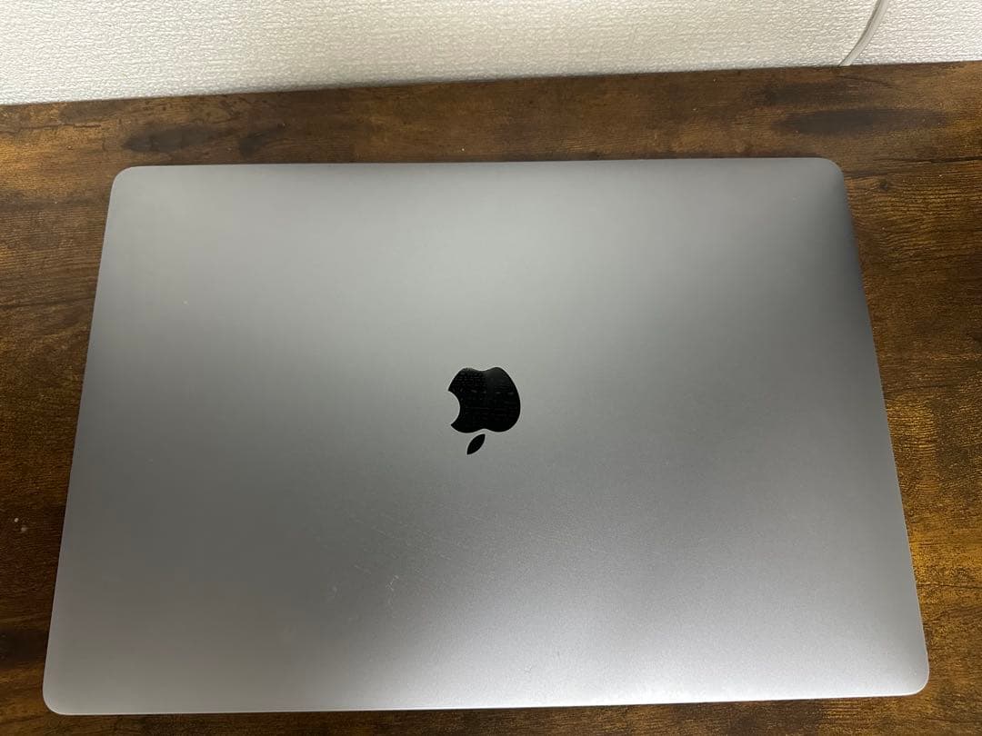 MacBook Pro 15インチ 2018 i7 16GB 512GB 美品
