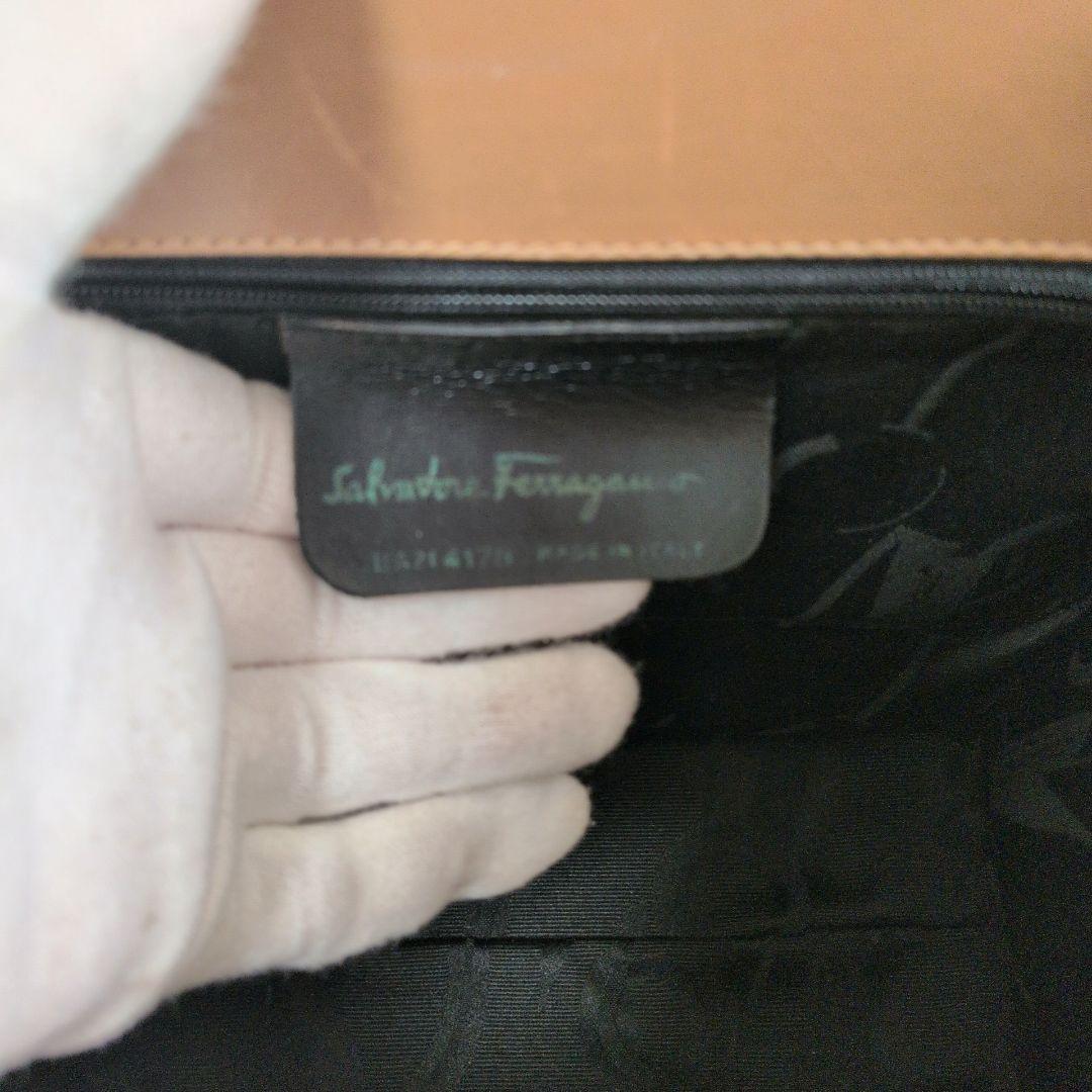 SalvatoreFerragamo ヴァラリボン 2WAY ショルダーバッグ