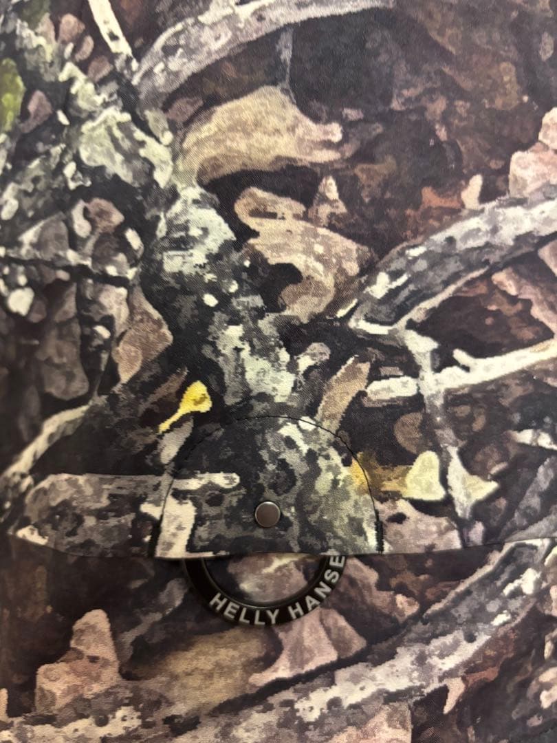 ヘリーハンセン　アトラクターゴアテックスプロジャケット　カモフラージュ　Mサイズ