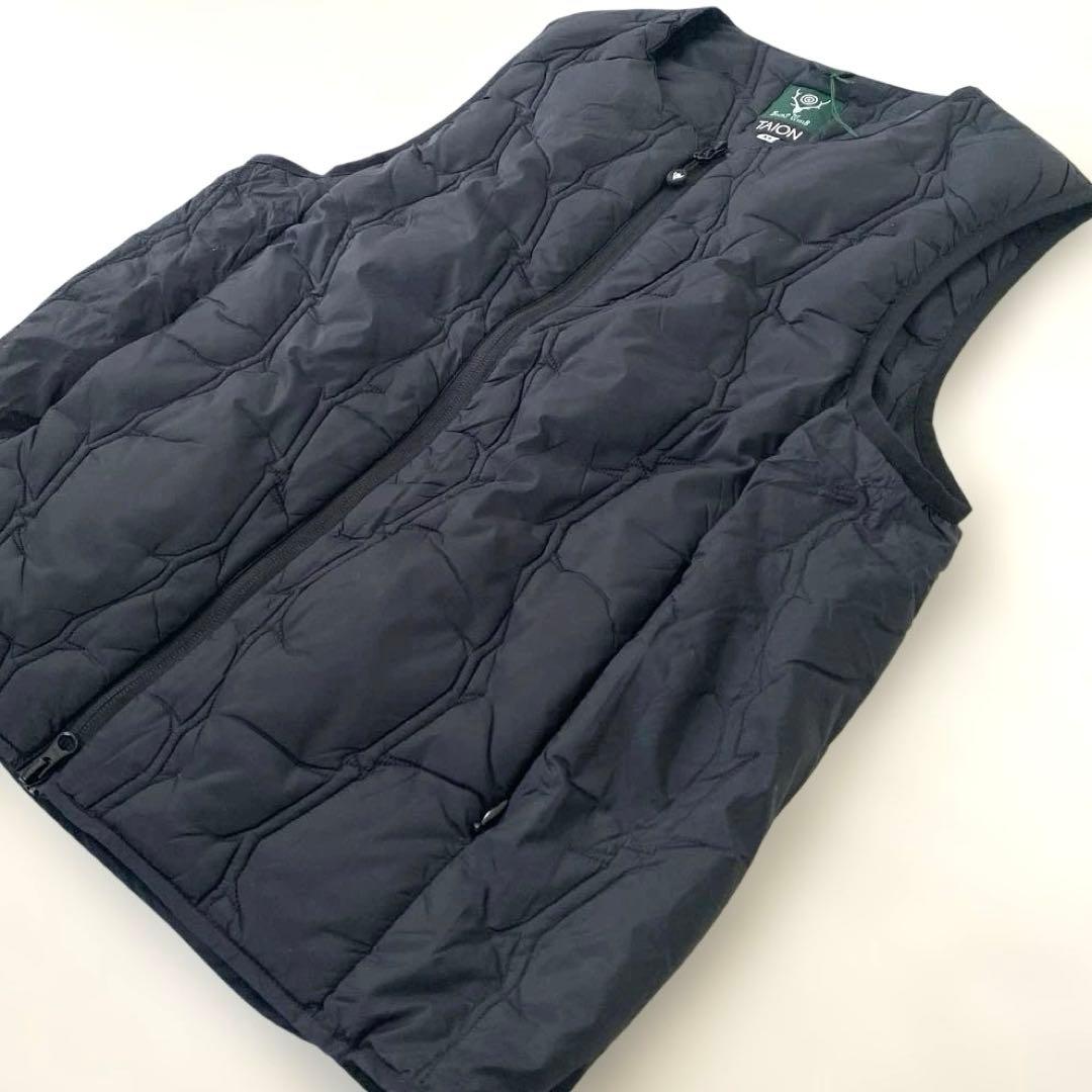 【新品未使用】South2 West8×TAION クルーネックダウンベストXS
