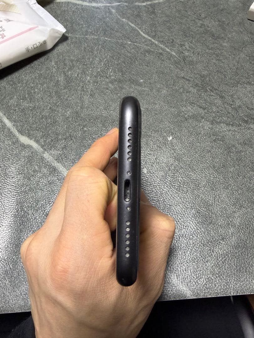 Apple iPhone 11 ブラック 本体　箱　保護フィルム付き