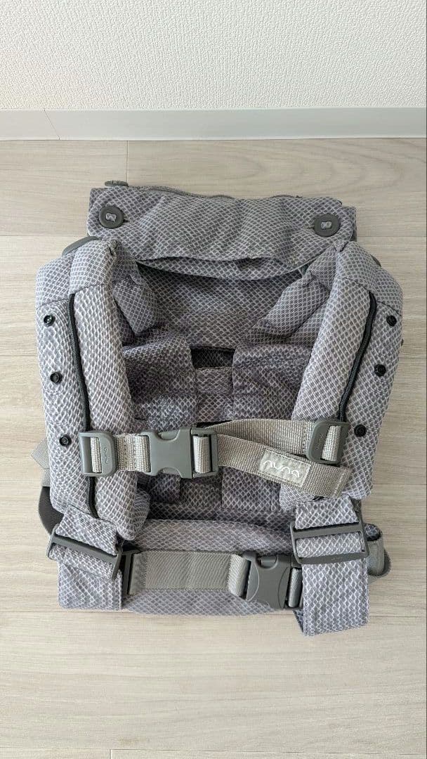 【美品】ヌナ　NUNA カドルクリック　cudl clik