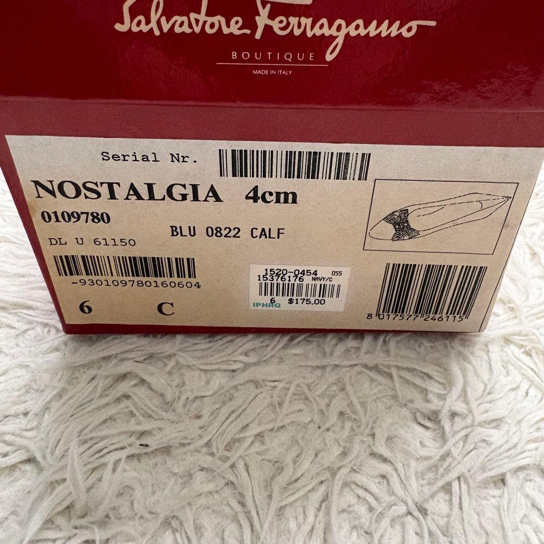 未使用級　サルヴァトーレ・フェラガモ23cm NOSTALGIA ヴァラリボン