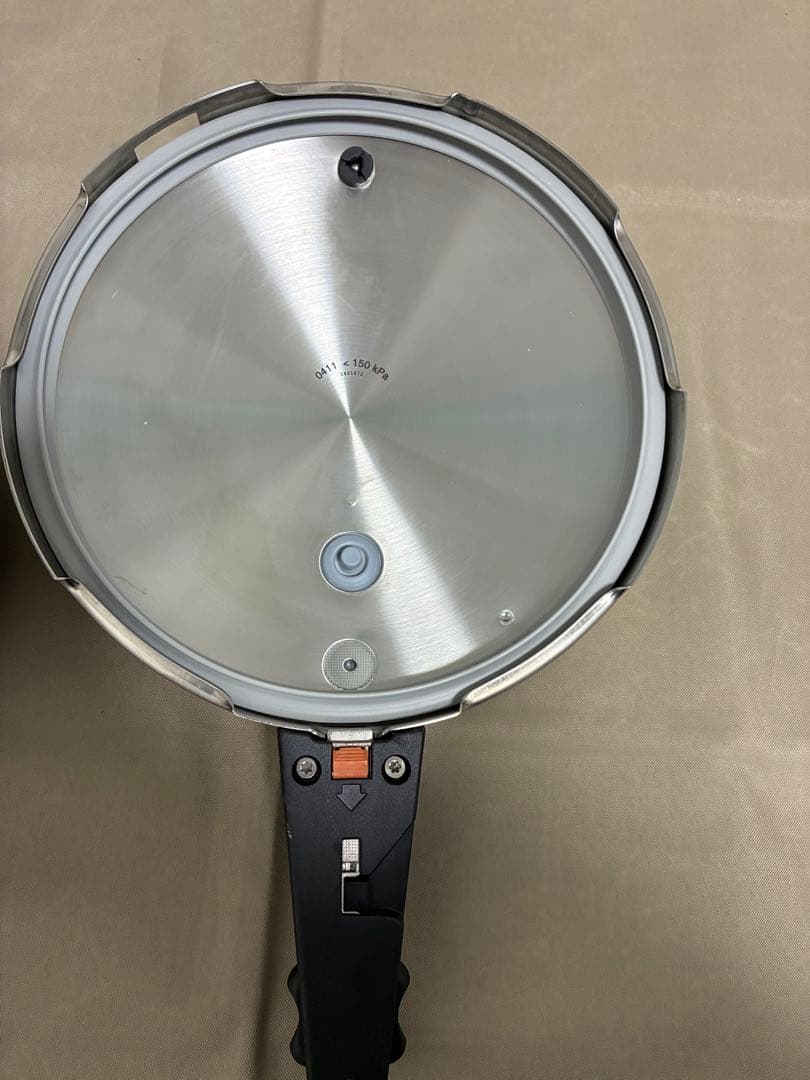 新品WMF Perfect 圧力鍋 ドイツ製4.5L