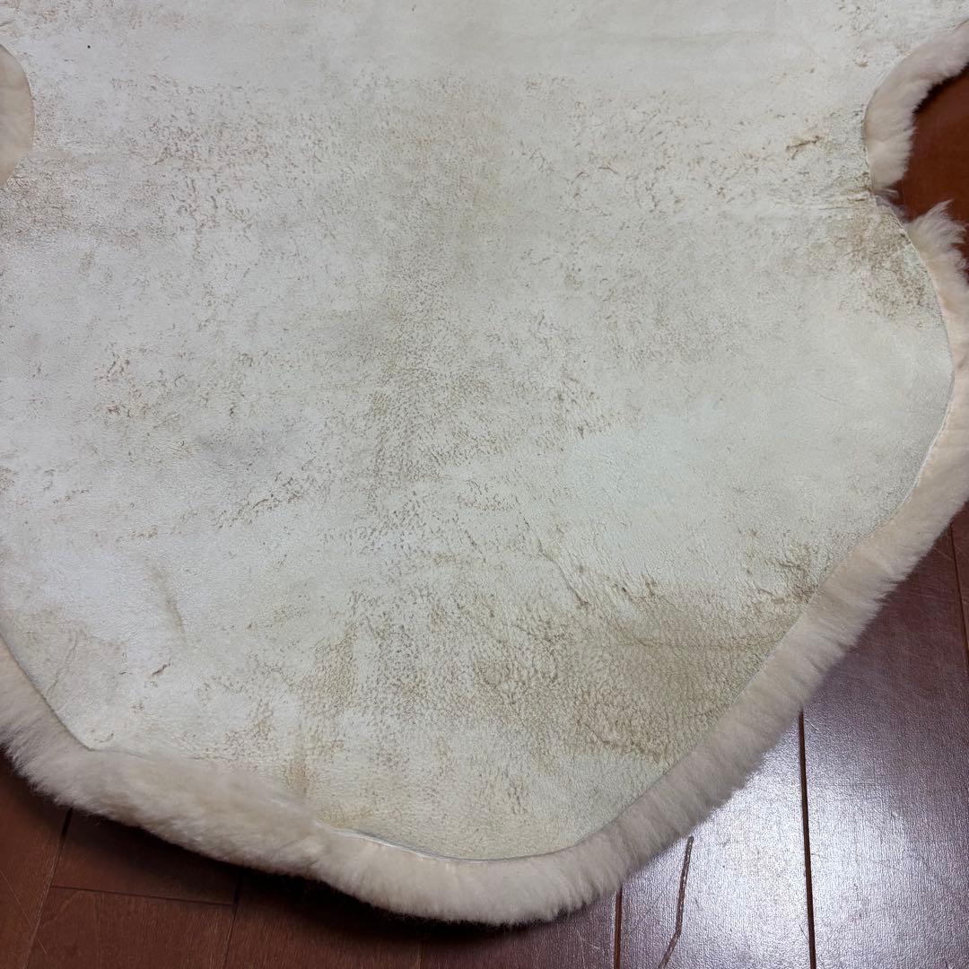 特大　本物ムートンラグ２匹物　羊毛皮　オセアニア産　クリームホワイト