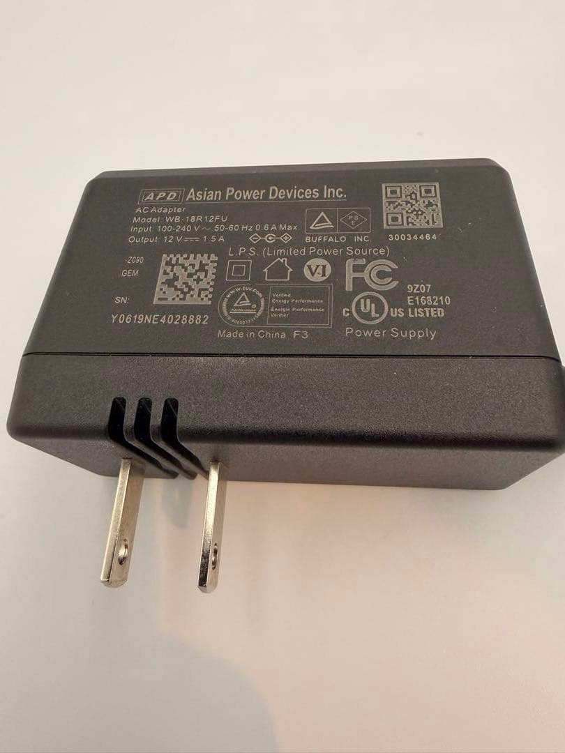 東芝 REGZA ポータブルDVDプレーヤー SD-P1010S ＋DVD5枚