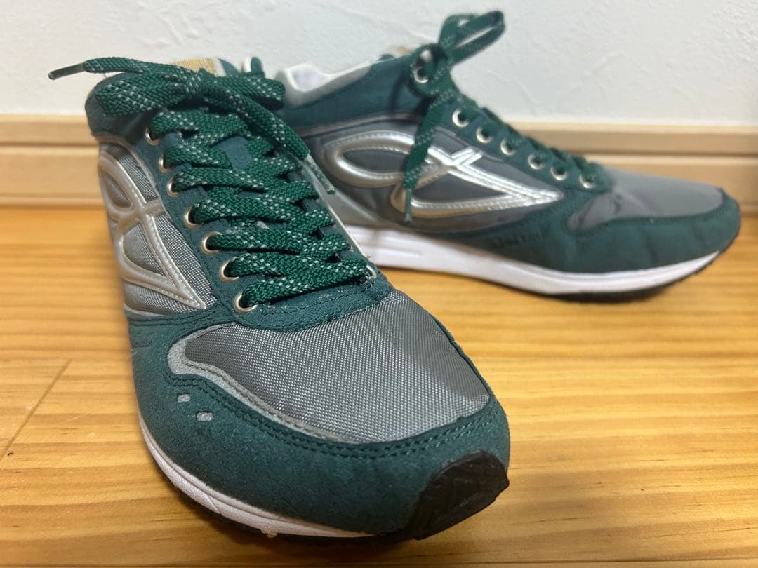 着用2回のみ　22.5cm ビモロシューズ