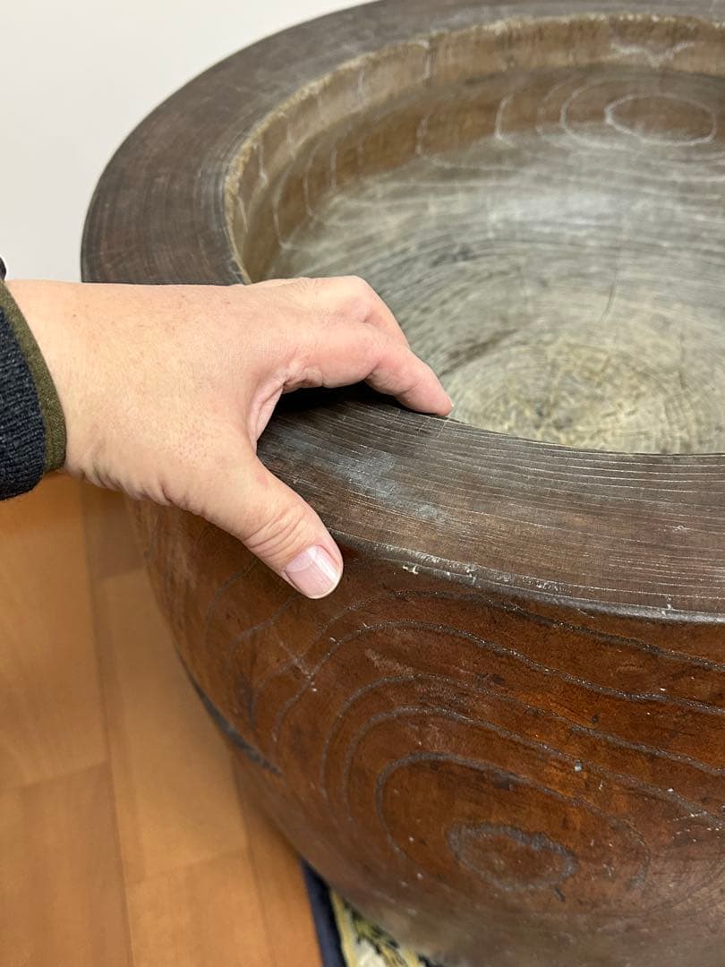 欅製　ケヤキ　木製　円筒形　臼 大きめ　室内保管していました