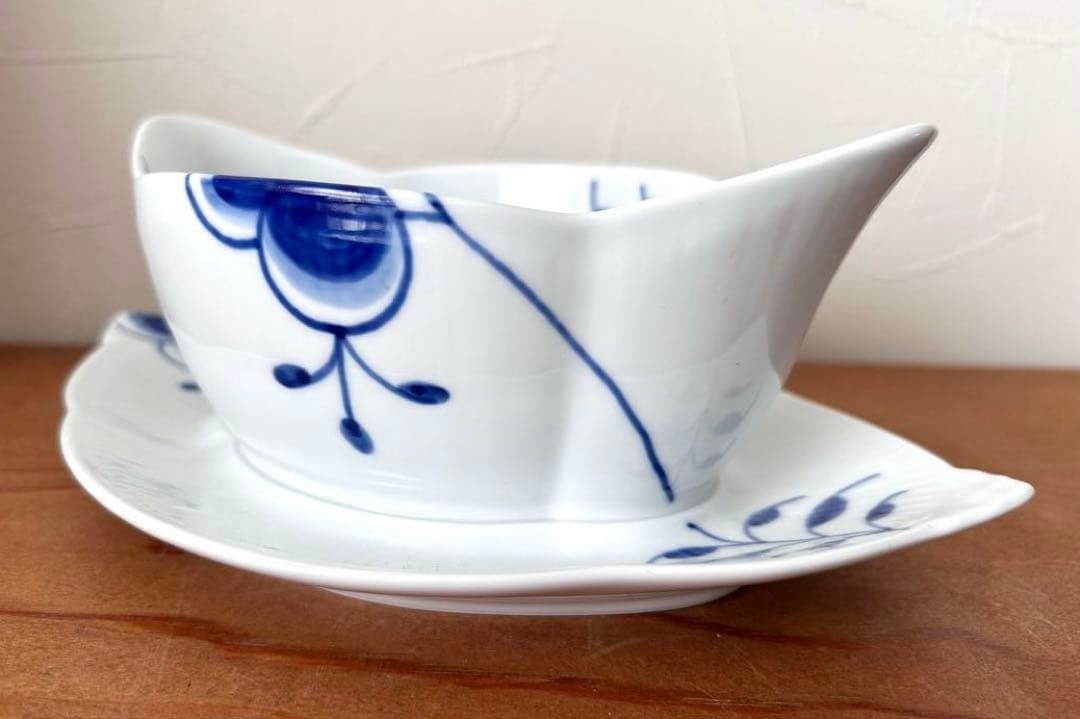 ブルーフルーテッド　メガ　ソースボート