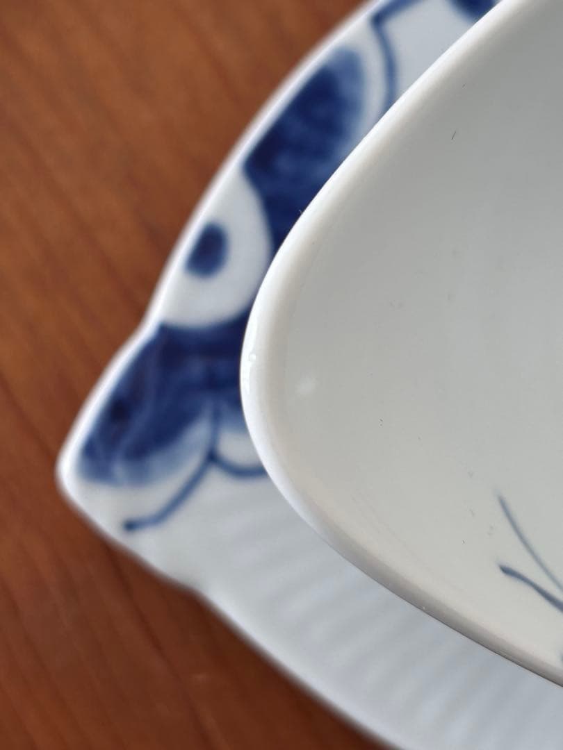 ブルーフルーテッド　メガ　ソースボート