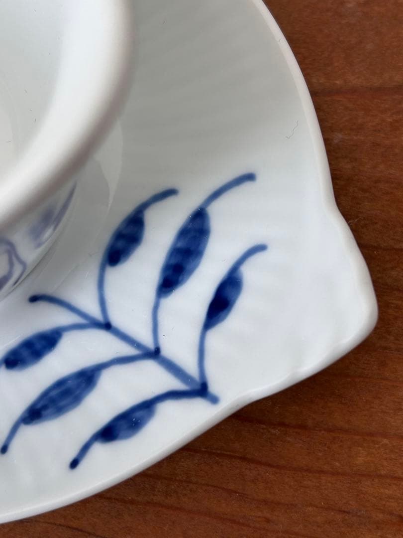 ブルーフルーテッド　メガ　ソースボート