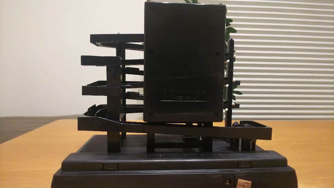 ボールクロック タイムマシーン　キネティック