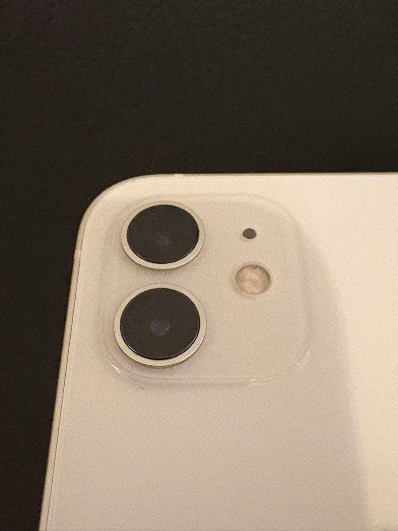 【美品】Apple iPhone 12 ホワイト 本体