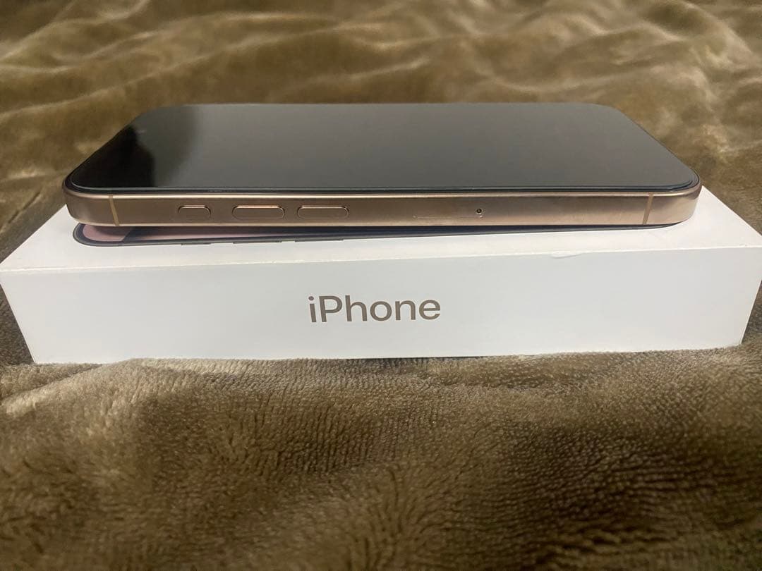 iPhone 16 Pro 256GB - デザートチタニウム - Simフリー