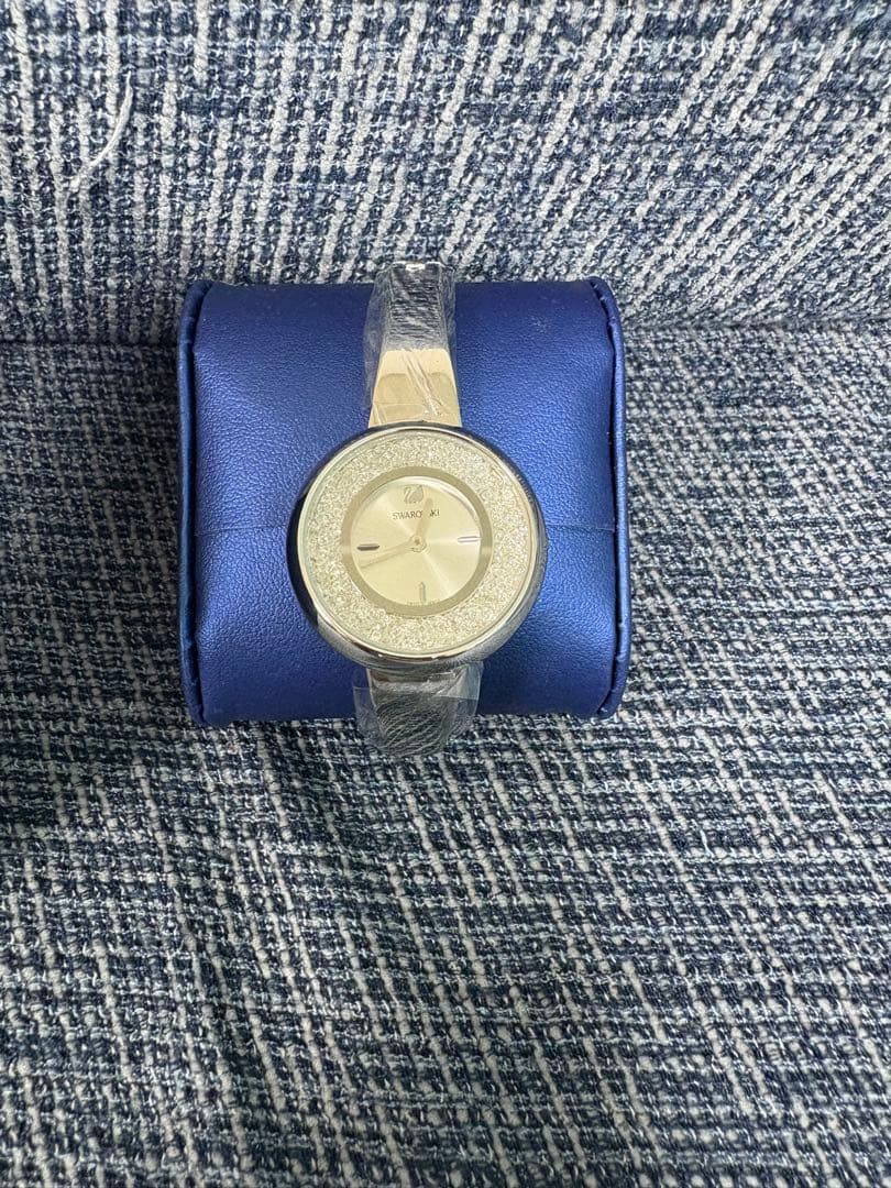 Swarovski ストーン装飾 腕時計