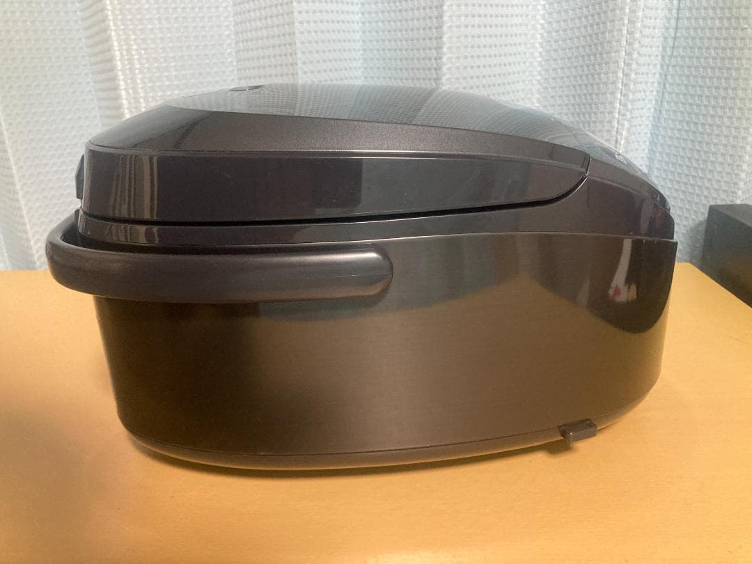★美品★2021年製 TIGER JPW-B100 炊飯器 ジャー5.5合 炊き