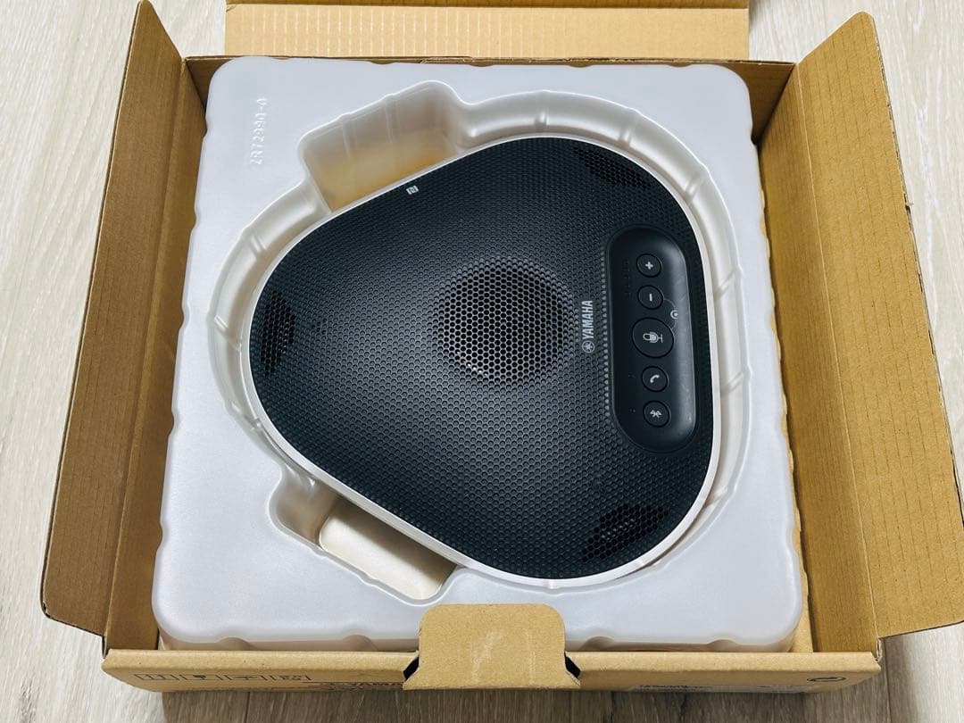 ヤマハ　会議用マイクスピーカー　YVC330