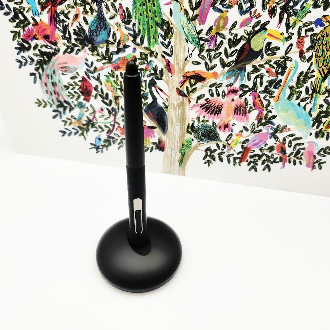 【美品】Wacom Intuos Pro PTH-660 ペンタブレット