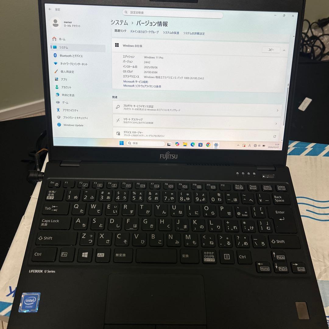 Fujitsu LIFEBOOK U Series ノートパソコン