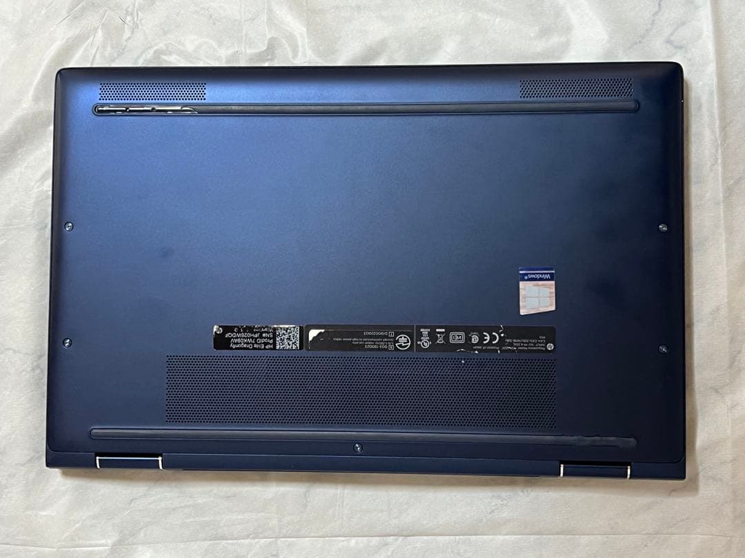 HP Dragonfly i5 8265U ムハマド