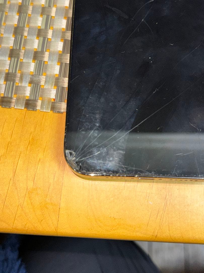 iPhone 12 Pro Max 128GB背面ひび割れ画面以上割れ