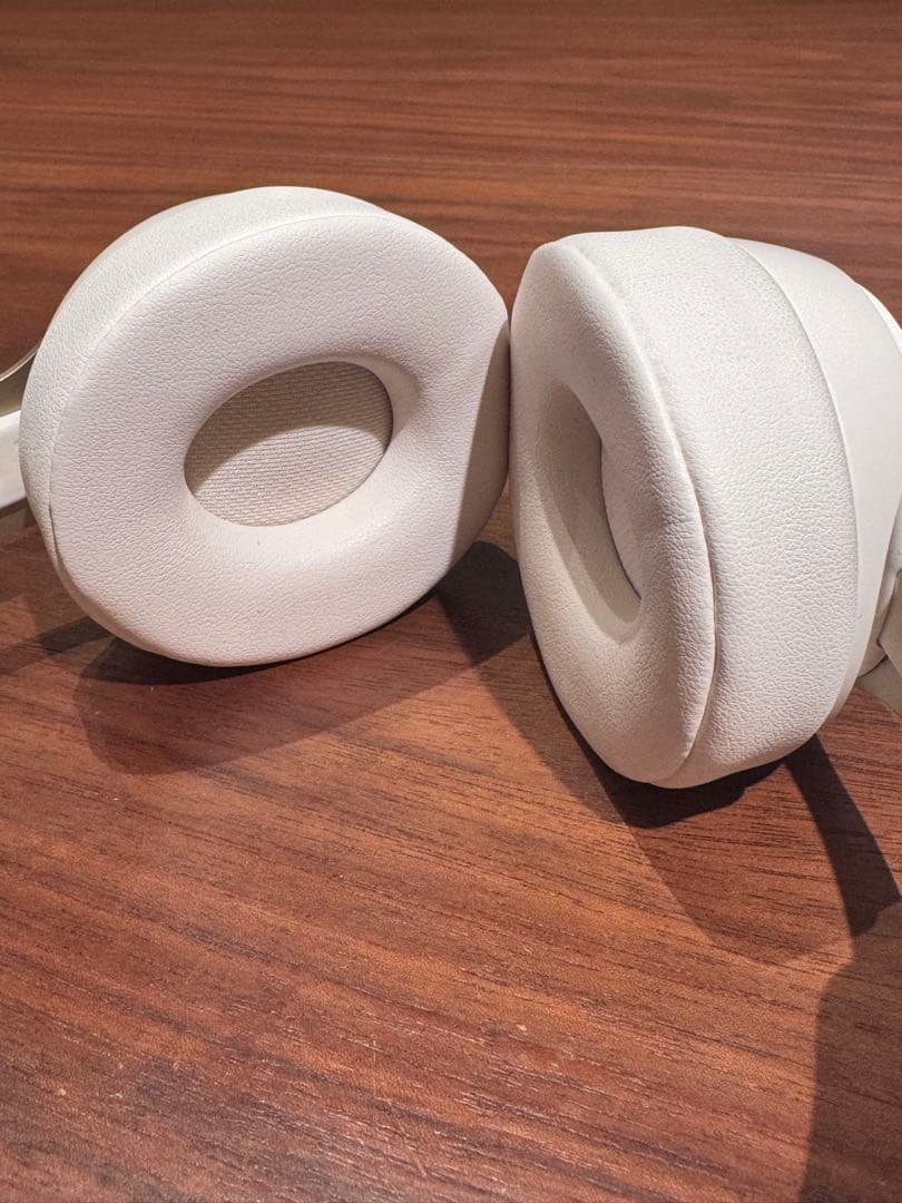 Beats by Dr Dre SOLO PRO IVORY キズや汚れ無し