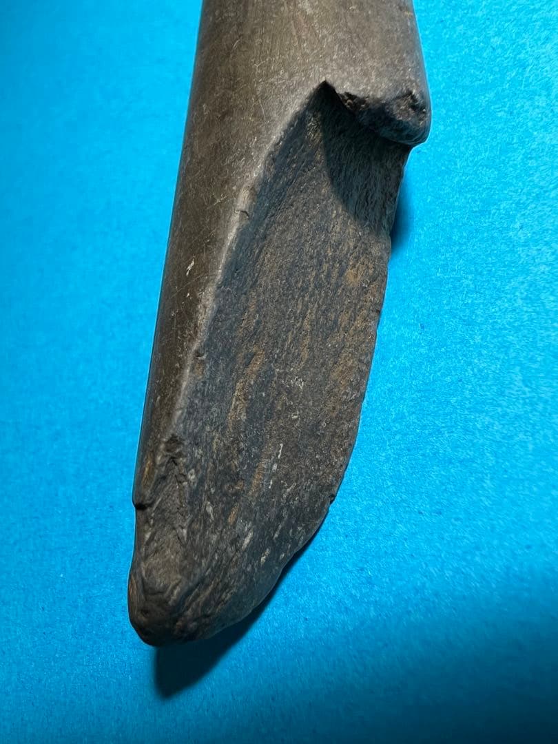 石器　石棒の真ん中　v26