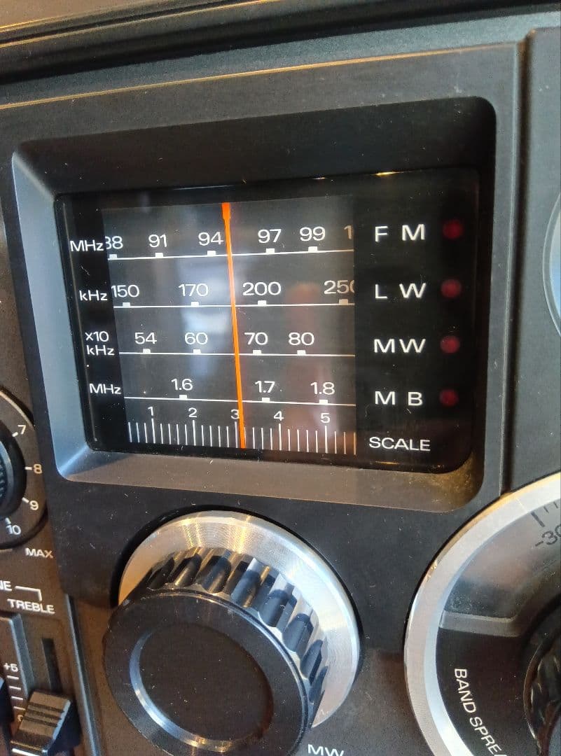 ジャンク　不動品　SANYO RP-8880 9バンド受信機　ヴィンテージ