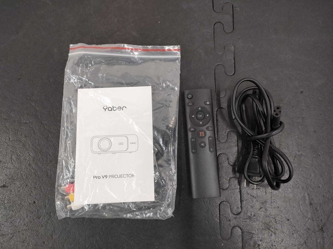 YABER PROV9プロジェクター 4K対応 収納バッグ付属