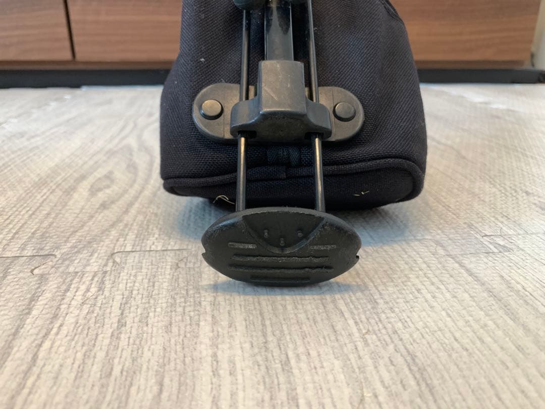 BRIEFING セルフスタンド