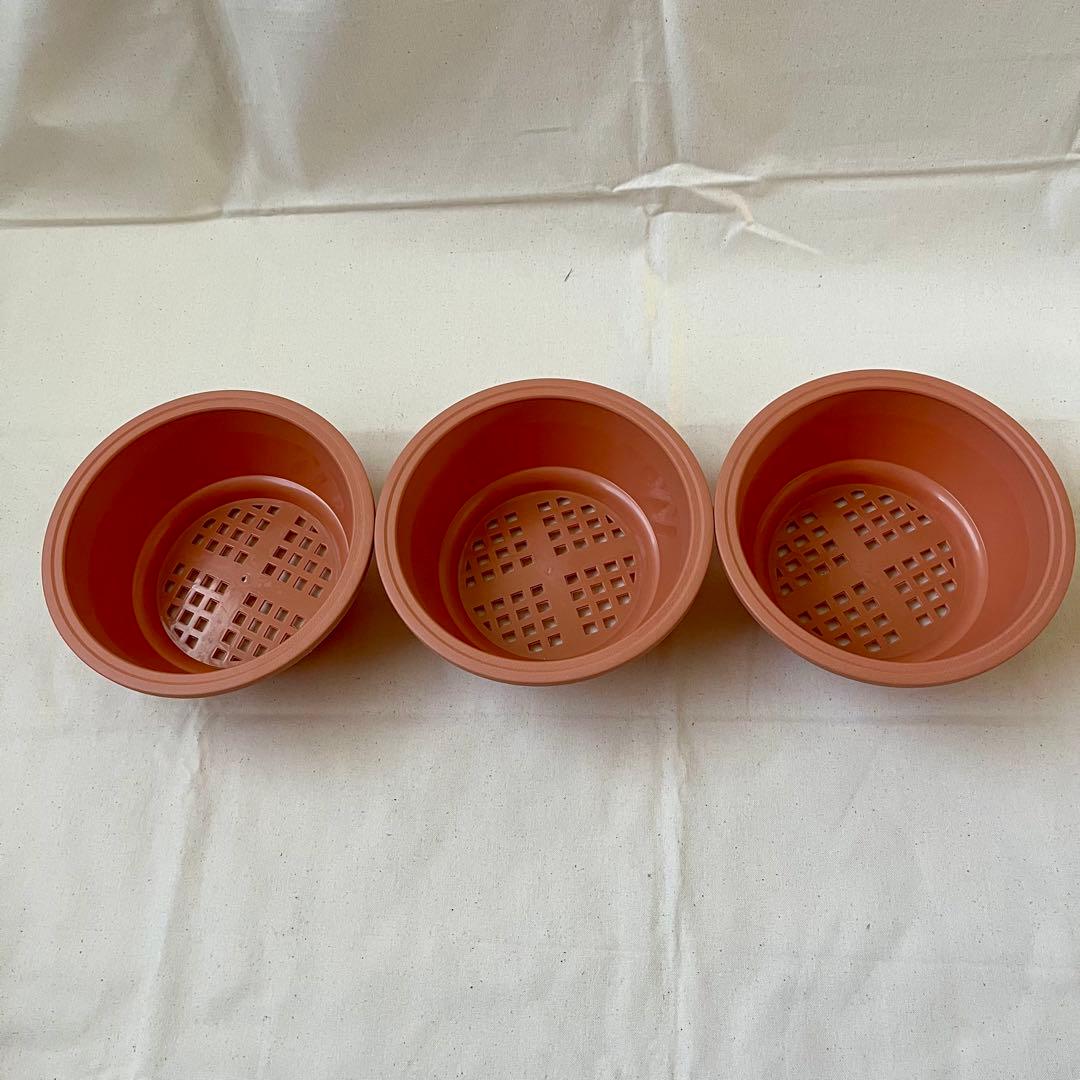 ☘️植木鉢　大型　プラスチック　プランター鉢　園芸　底穴　ガーデン　9個