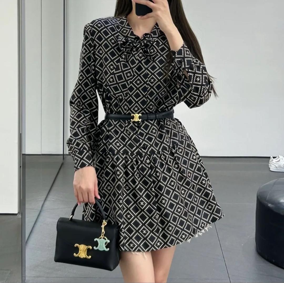 極美品 CELINE 24AW バスク ミニドレス / シルクツイル トリオンフ