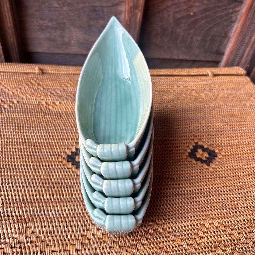 ※箱なし深川製磁　百年庵　笹青磁　笹舟取皿揃　５枚 小鉢 刺身皿 盛り付け皿