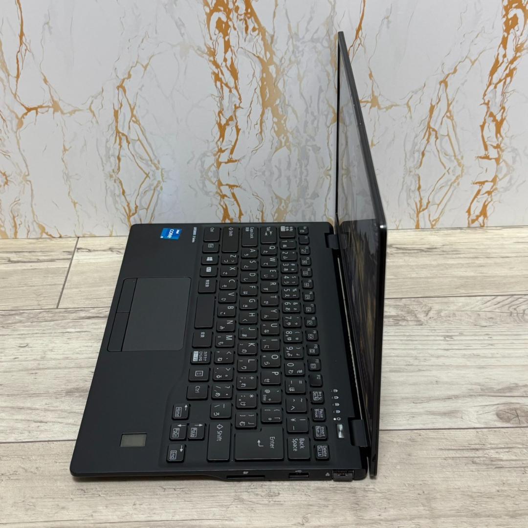 富士通 U9311/F 第11世代i5 8GB SSD256GB Office