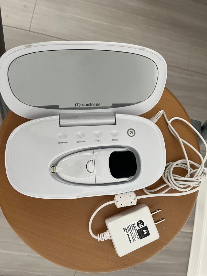 Moisteane IV スキンコンディショナー　美顔器