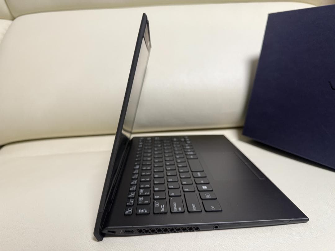 希少！！【VAIO Z VJZ141 2022年】シグネチャーブラック