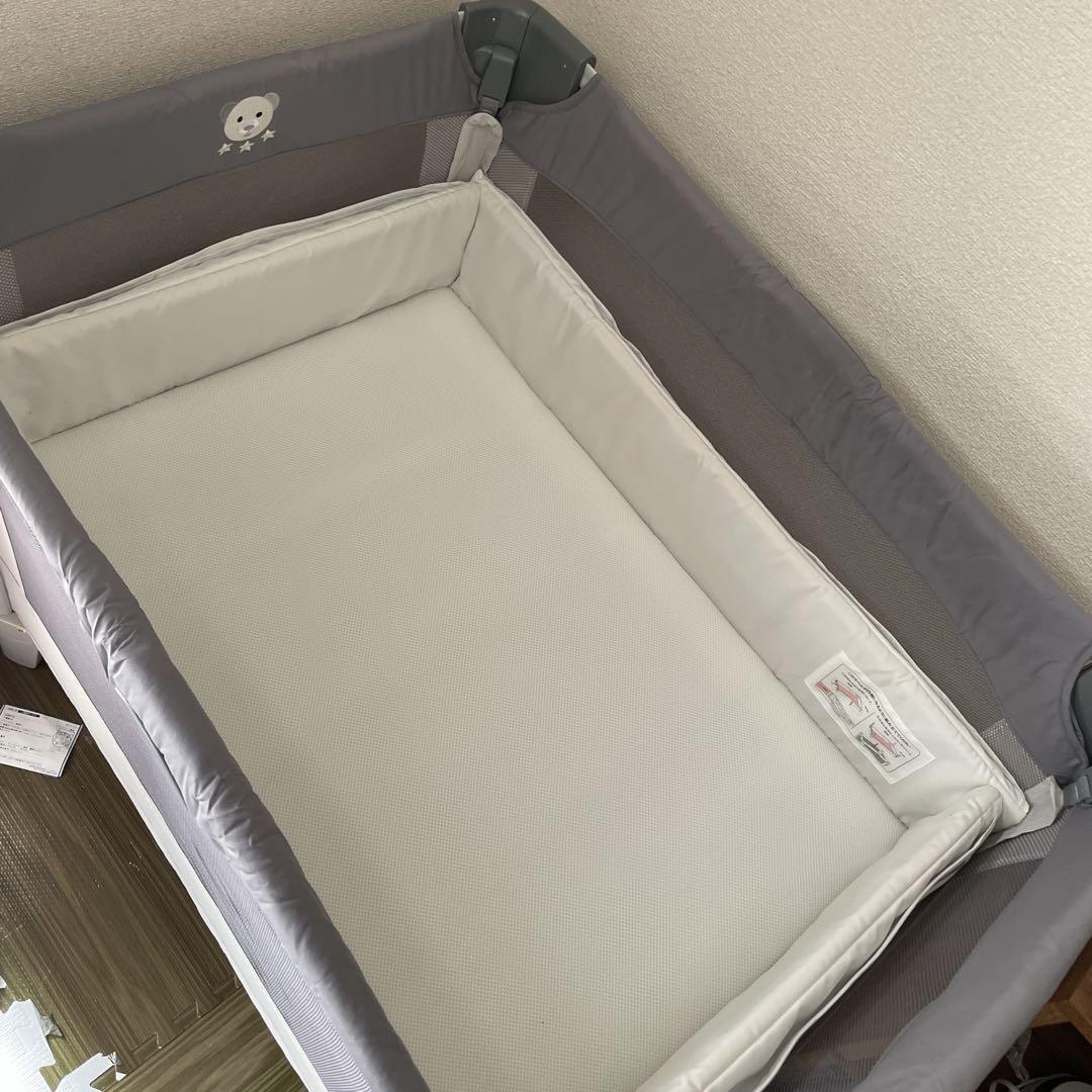 【美品】アップリカ ココネルエアー グレーベアー AB ベビーベッド