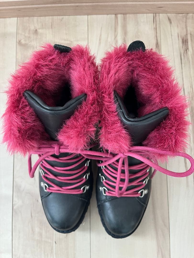 【LIMI feu】ファー付きブーツ ブラック/ピンク