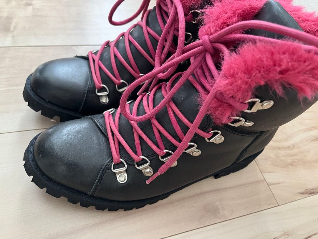 【LIMI feu】ファー付きブーツ ブラック/ピンク