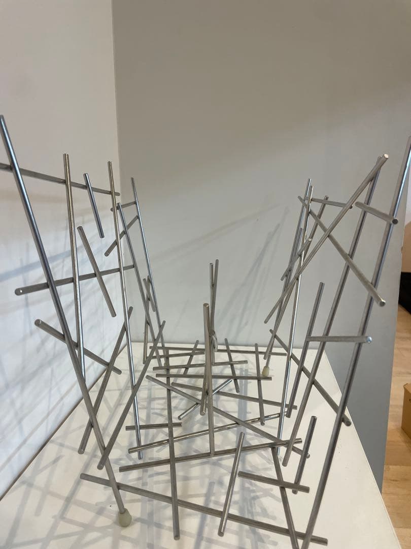 ステンレススチール製本棚