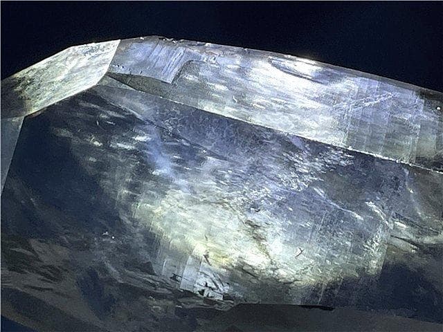 ◆超強いパワー(藍針入り)天然水晶クラスターB88B6/253B26A