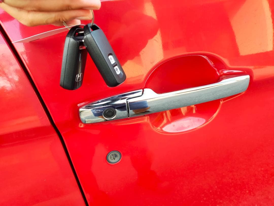 アレッサンドロ 車検R9年10月！ホンダN-ONE ！スマートキー！