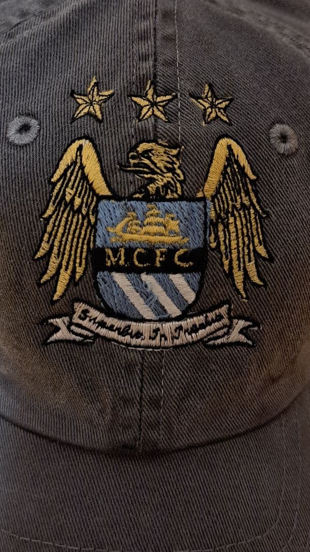【美品/男女兼用】マンチェスターシティ WIND AND SEA キャップ旧ロゴ