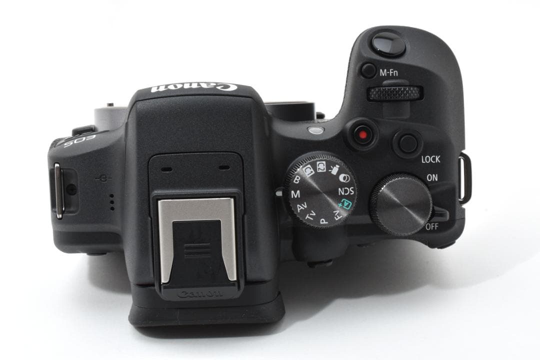 ほぼ新品 キャノン　Canon EOS R10 ボディ 1434