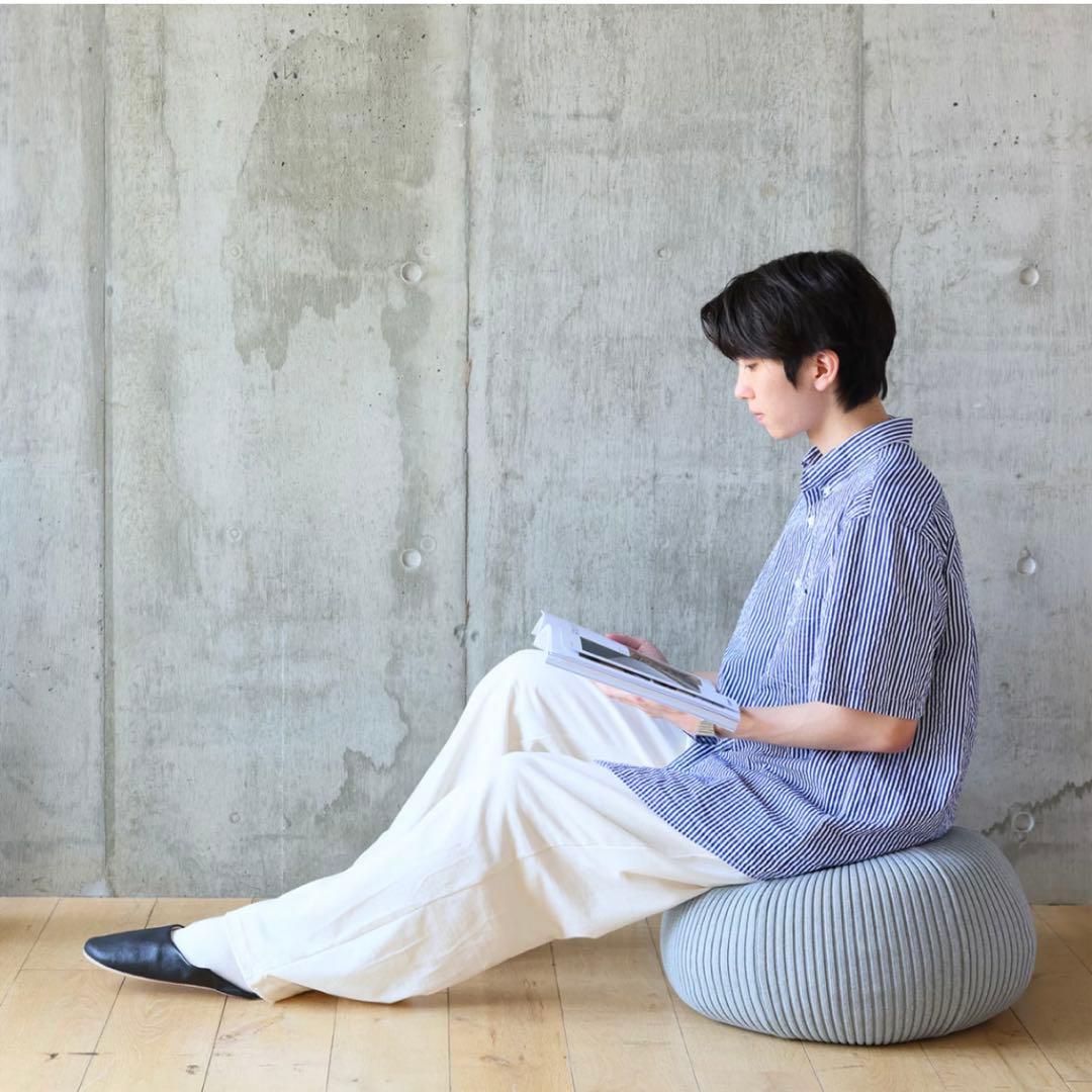 IDEE ▷ ミニ プーフ クッション+カバー(グレー/ホワイト)